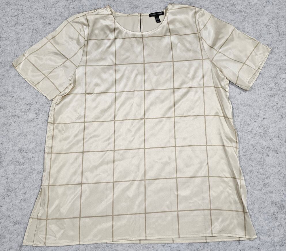 Eileen Fisher 96% Silk, 4% Spandex Top, Short Sleeve, Round Neck, Split Hem Sz M